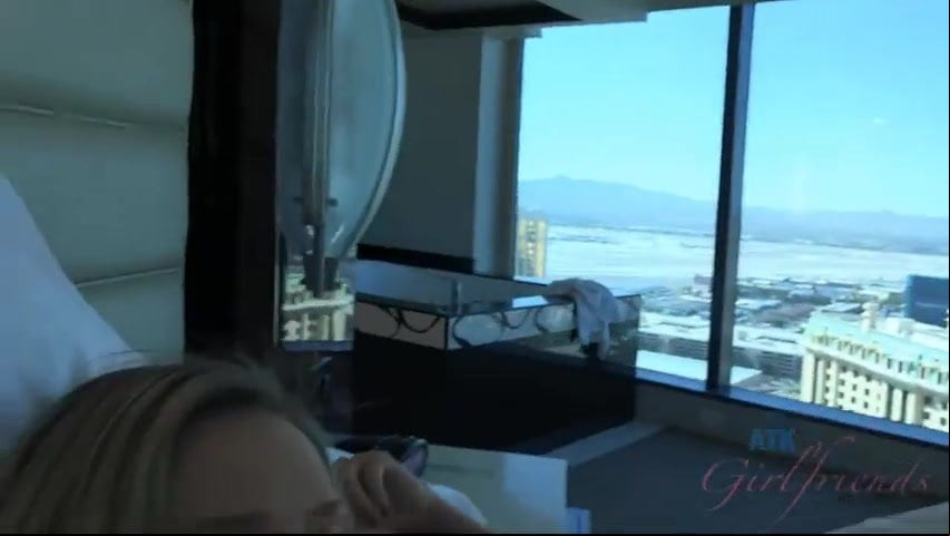 Two Smoking Hot Lesbians Eat Pussy